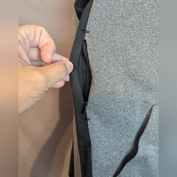 Nike Small Therma-Fit Pullover Hoodie Gray Black Hidden Zipper - Picture 4 of 8